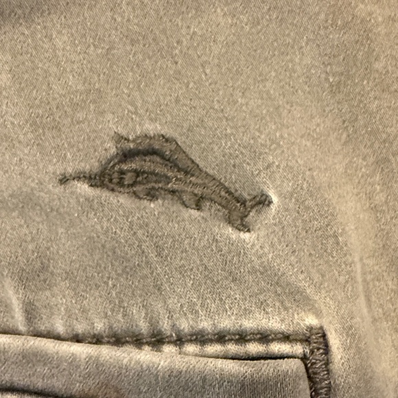 Tommy Bahama Men's Gray Flat Front Shorts - size 38 waist - Picture 6 of 7